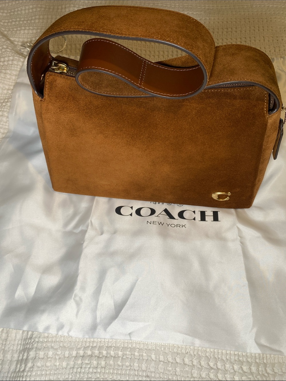 NWT Coach Suede Lola Shoulder Bag in Warm Brown Suede🐻